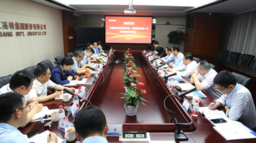 省国贸集团党委副书记、总司理孙建华一行到诸侯快讯集团调研指导